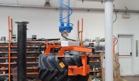 Rope-manipulator-with-clamping-for-tires